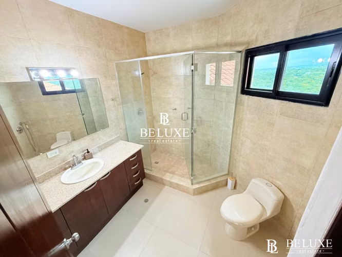 VENTA DE APARTAMENTO AMOBLADO EN PH LAS OLAS VISTA MAR (6) - Imagen 12