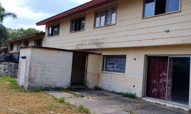 Lote en Howard de 1543m2 con casas para remodelar o tumbar. - Imagen 5