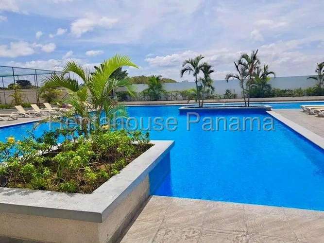 APARTAMENTO CON LINEA BLANCA EN RIO ABAJO - Imagen 11