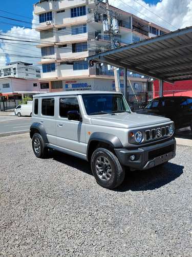 2025 Suzuki Jimny GLX - 2727 km - Garantía de agencia hasta noviembre 2028 - Imagen 6