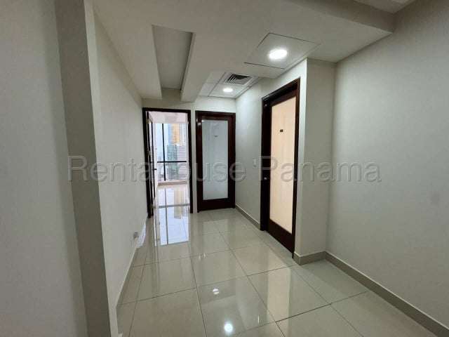 Oficina Comercial en Venta en Calle 50 JG - Imagen 8