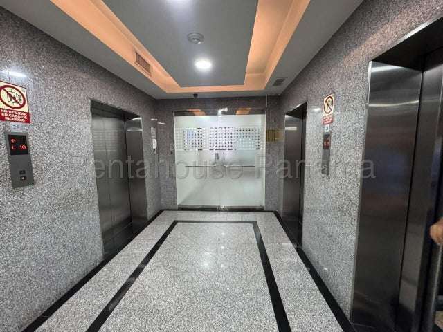 Oficina Comercial en Venta en Calle 50 JG - Imagen 4