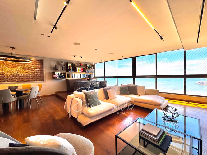 APARTAMENTO EN VENTA REMODELADO EN SAN FRANCISCO | VISTA AL MAR