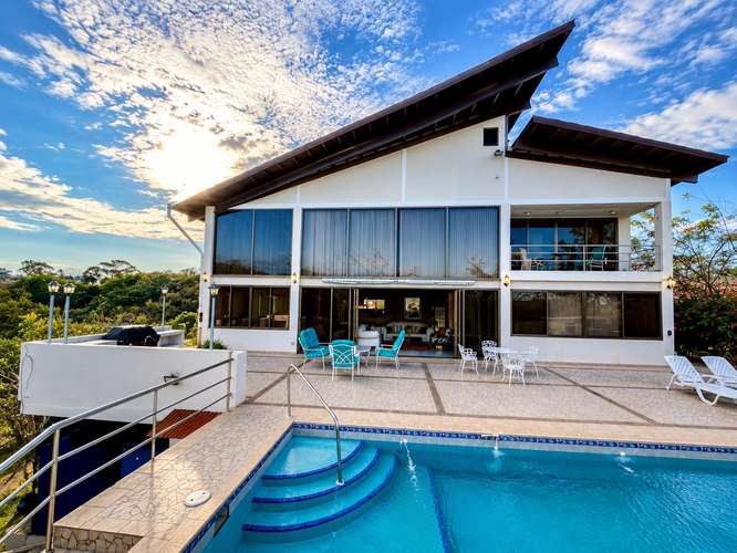 CASA DE PLAYA PUNTA BARCO
