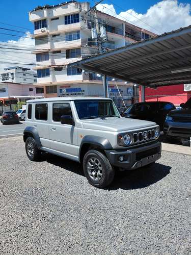 2025 Suzuki Jimny GLX - 4386 km - Garantía de agencia hasta noviembre 2028 - Imagen 6