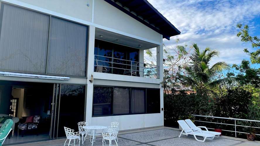 CASA DE PLAYA EN PUNTA BARCO