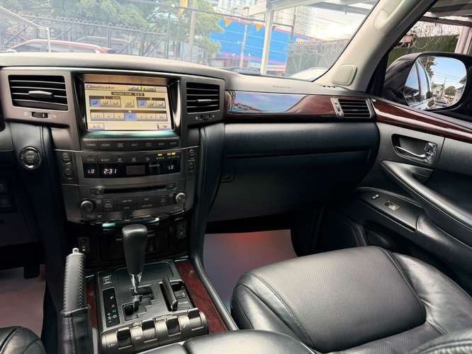 Lexus LX - Imagen 16