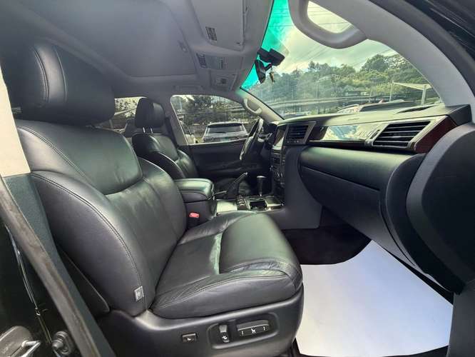 Lexus LX - Imagen 10