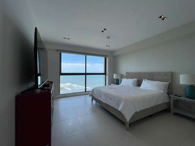 Punta Caelo. 466mts 4r 4.5b amoblado terraza $1,200,000.00neg - Imagen 15