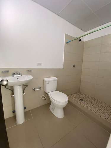 Rio Abajo Calle 5ta. Edificio de 30 apartamentos $1,700,000.00neg - Imagen 11