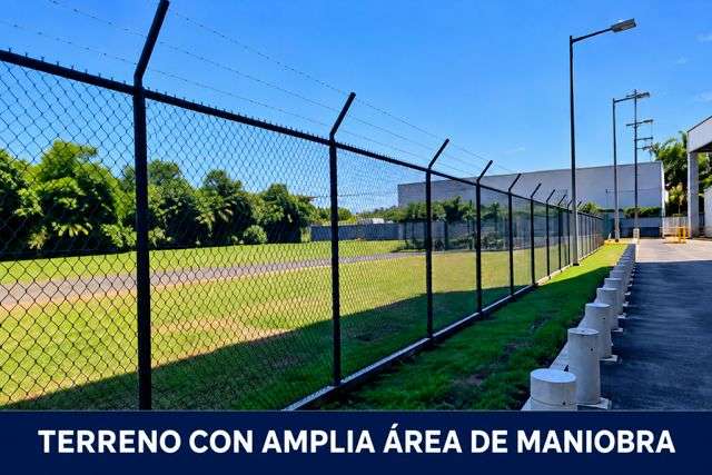 Venta de Complejo Industrial en Brisas del Golf - Imagen 5