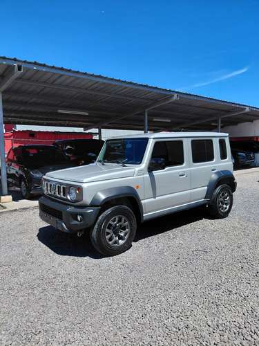 2025 Suzuki Jimny GLX - 2402 km - Garantía de agencia hasta noviembre 2028 - Imagen 7