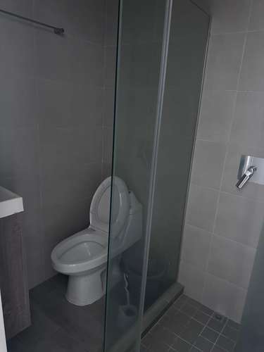 Alquiler PH Oasis On The Bay Piso Alto Vista al Mar Amob - Imagen 15