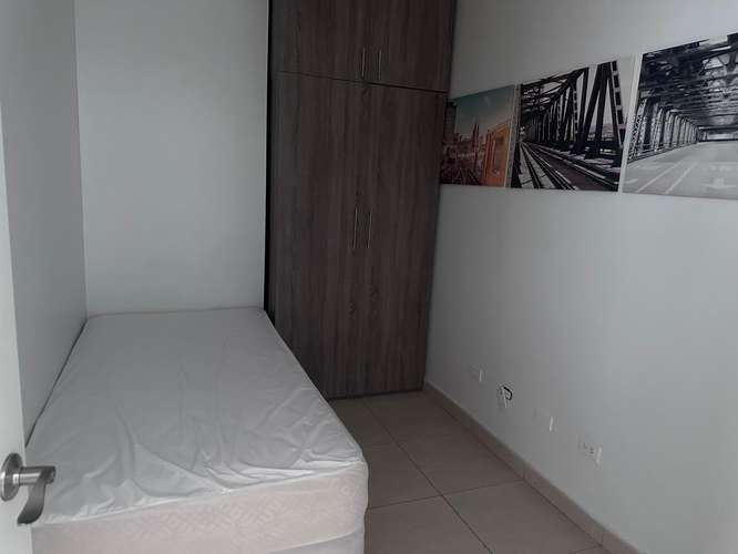 Alquiler PH Oasis On The Bay Piso Alto Vista al Mar Amob - Imagen 14