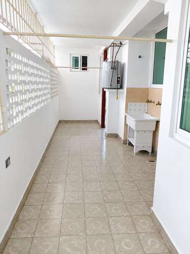 Amplio apartamento en alquiler en via Argentina - Imagen 12