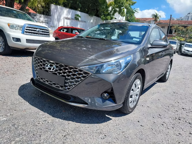 HYUNDAI ACCENT 2024 AUTOMATICO FINANCIABLE 