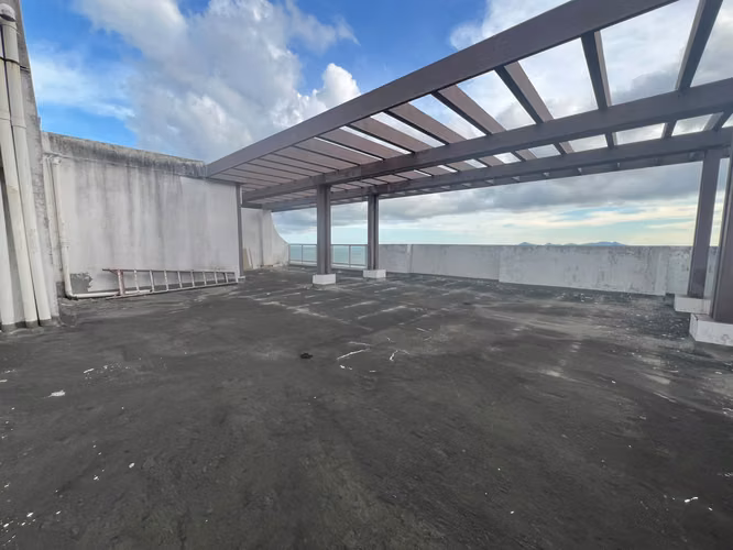 VENTA- PENTHOUSE DE 3 NIVELES CON TERRAZA EN PH ASIA COSTA DEL MAR