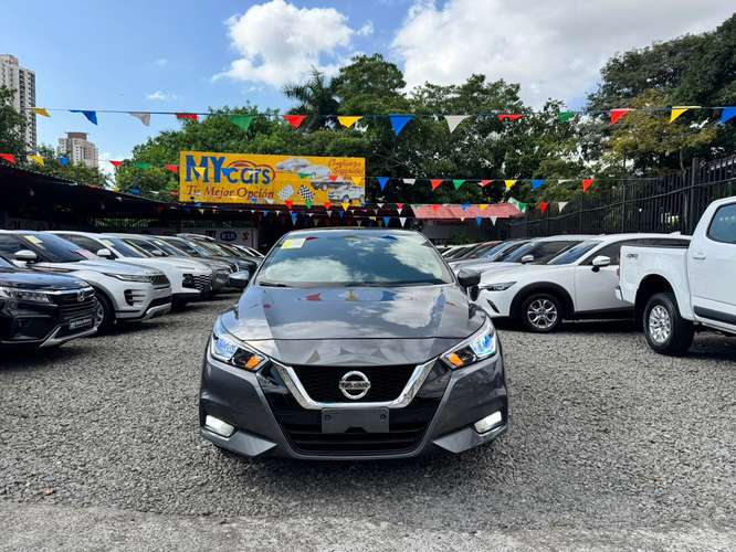 Nissan Versa 2023 - Imagen 5