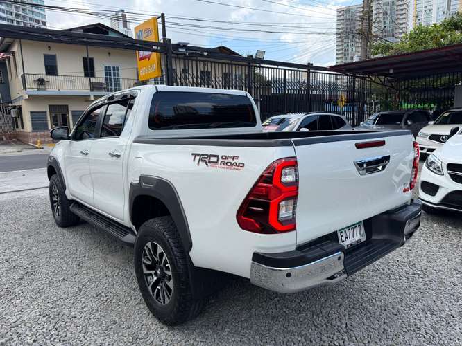 Toyota Hilux 2022 - Imagen 7