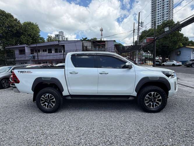 Toyota Hilux 2022 - Imagen 6