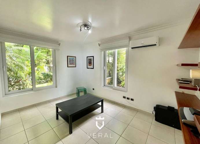 Venta de Casa de 500m2 con piscina en Clayton - Camino de Cruces (MM) - Imagen 16