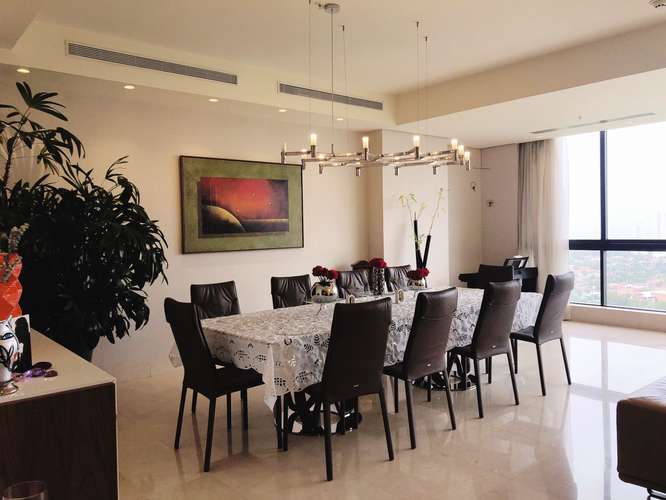 SANTA MARIA GOLF & COUNTRY - P. H. 700 M² - 5 Recámaras - 6 Estacionamientos - Línea Blanca