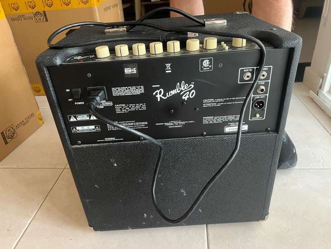 Guitarra  más Amplificador 