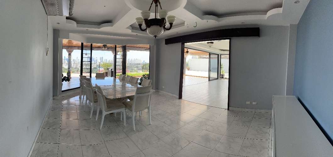 Exclusiva residencia de 4 recámaras con piscina y jardín en Altos de Betania, Ciudad de Panamá - Imagen 13