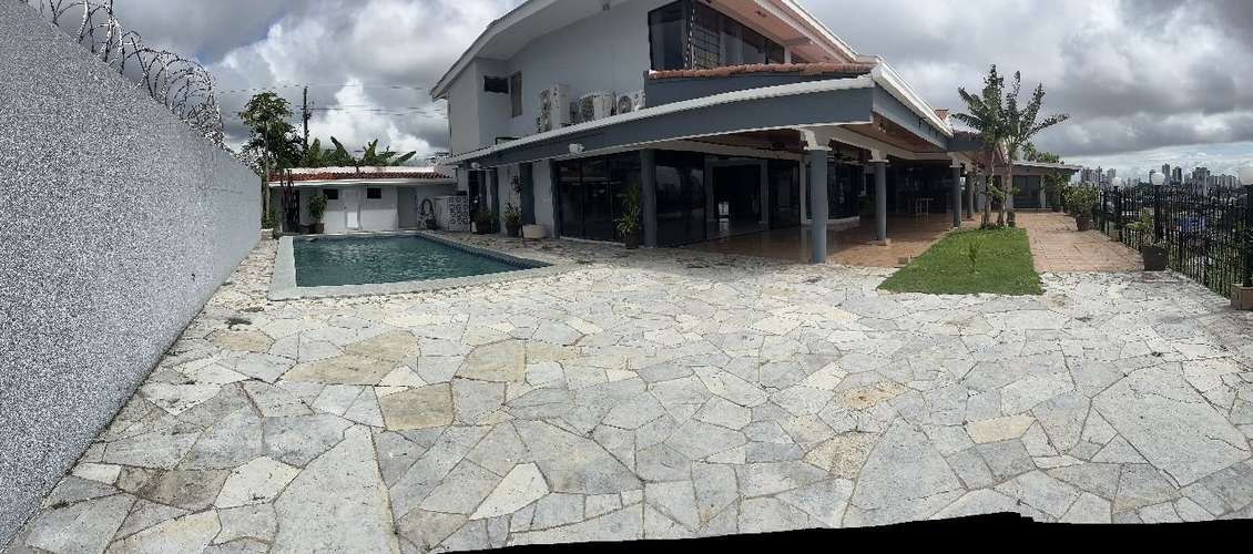 Exclusiva residencia de 4 recámaras con piscina y jardín en Altos de Betania, Ciudad de Panamá - Imagen 10