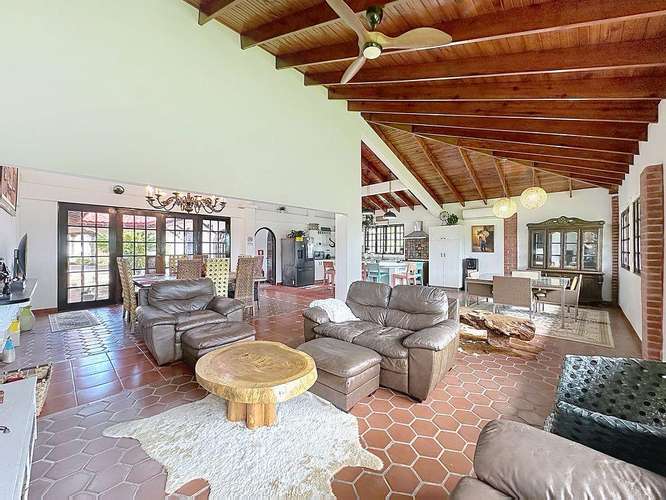 Venta de casa de campo con piscina en la carretera hacia Playa Juan Hombrón - Imagen 5