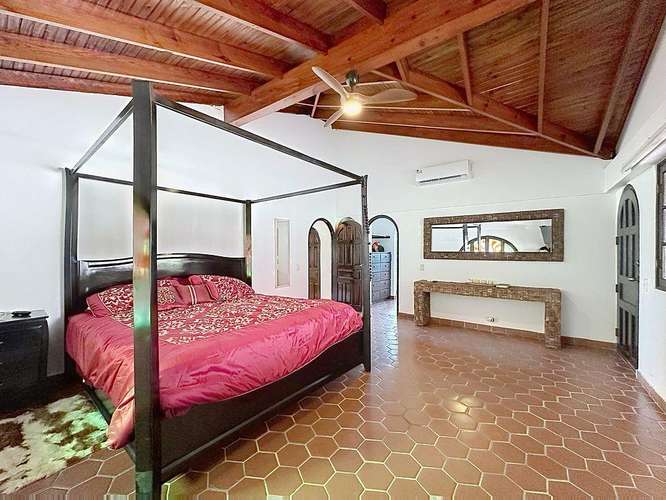 Venta de casa de campo con piscina en la carretera hacia Playa Juan Hombrón - Imagen 11