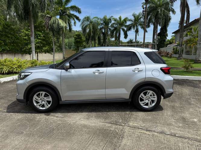 Vendo Toyota Raize 2023 – Solo 19,270 km – Único dueño - Imagen 4