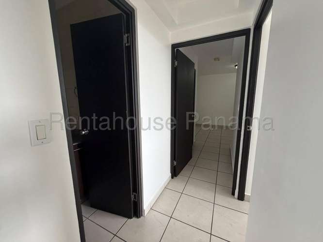 Alquiler de Apartamento en Via España 27-2424