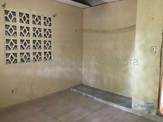 REMATO CASA EN GUADALUPE, LA CHORRERA. ABS - Imagen 8