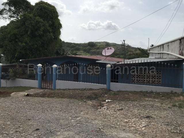 REMATO CASA EN GUADALUPE, LA CHORRERA. ABS