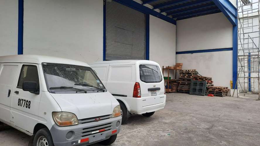 VENDO-NEGOCIO Planta de LICORES en Rio Abajo 100% activa. 709m2 MAG