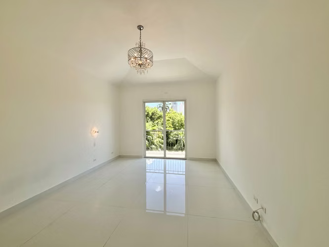 Residencia Exclusiva en Fairway Estates, Santa María - Imagen 12