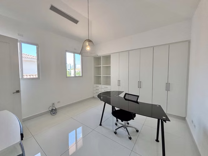 Residencia Exclusiva en Fairway Estates, Santa María - Imagen 15