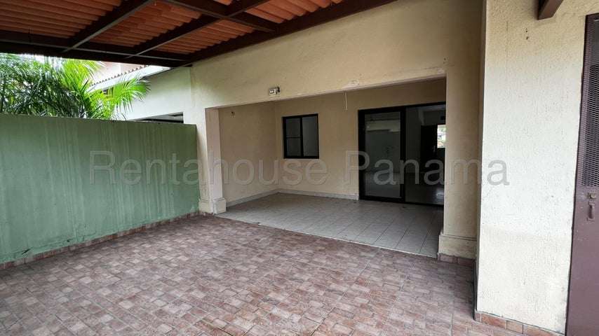 SE VENDE AMPLIA CASA DE 336.90 MTS EN PANAMÁ PACÍFICO 27-2624/GMB