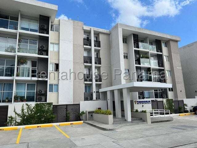 Alquiler de Apartamento en Parque Lefevre, Amoblado 27LGG2943