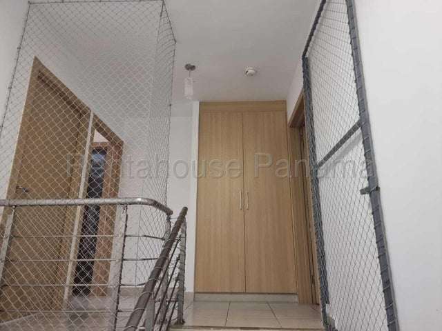 SE VENDE HERMOSA CASA DE 204 MTS EN PASEO DE NORTE 26-7354/GMB