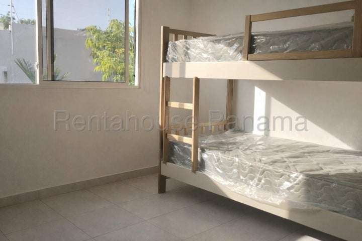 SE VENDE HERMOSA CASA DE 204 MTS EN PASEO DE NORTE 26-7354/GMB