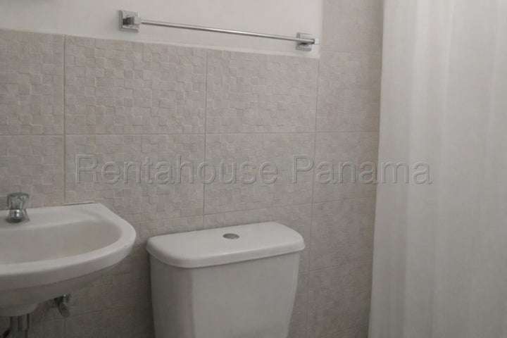 SE VENDE HERMOSA CASA DE 204 MTS EN PASEO DE NORTE 26-7354/GMB