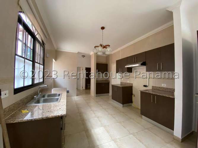 Se Alquila Casa en Clayton GC27-1776