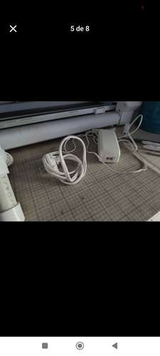 Cameo 4 PRO de 24 pulgadas CON ACCESORIOS 