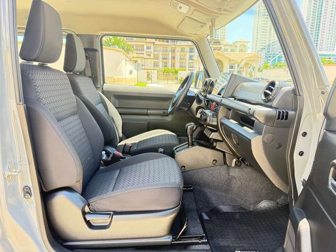 Suzuki Jimny 2023 a solo $15,500 Negociable - Imagen 8
