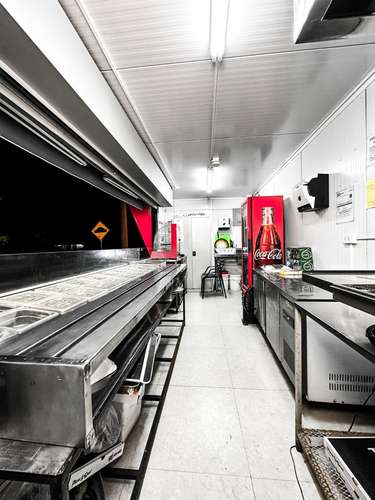 Food Truck / Contenedor Gastronómico Equipado – $40,000
