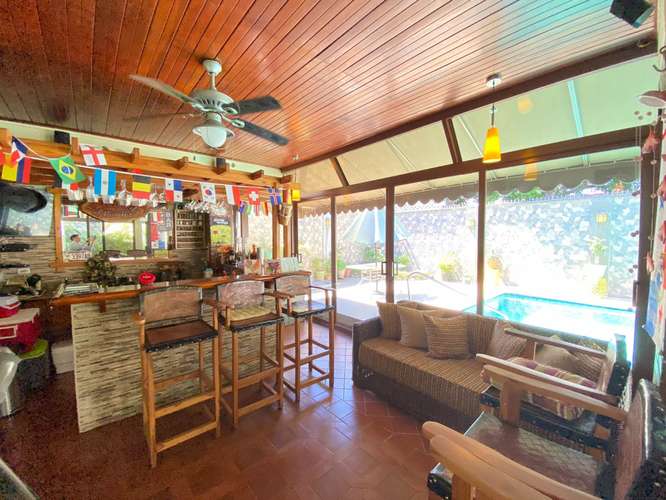 Hogar Familiar con Piscina y Jacuzzi. ¡Solo Trae tus Maletas! ID 26594 - Imagen 17