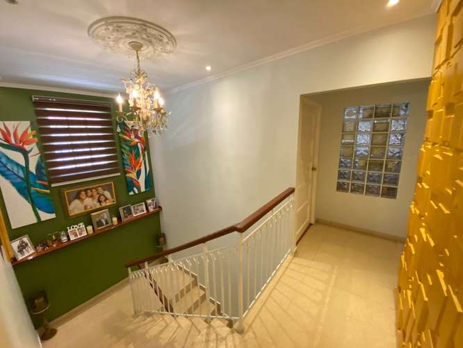 Hogar Familiar con Piscina y Jacuzzi. ¡Solo Trae tus Maletas! ID 26594 - Imagen 15