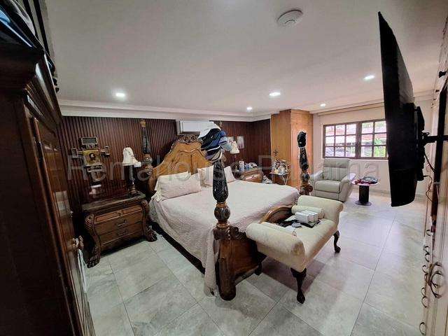 Vendo hermosa casa remodelada y ecologica en San Francisco